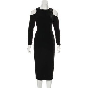 Piamita Josephine Cold Shoulder Long Sleeve Velvet Midi Dress New W/Ot Tags Size